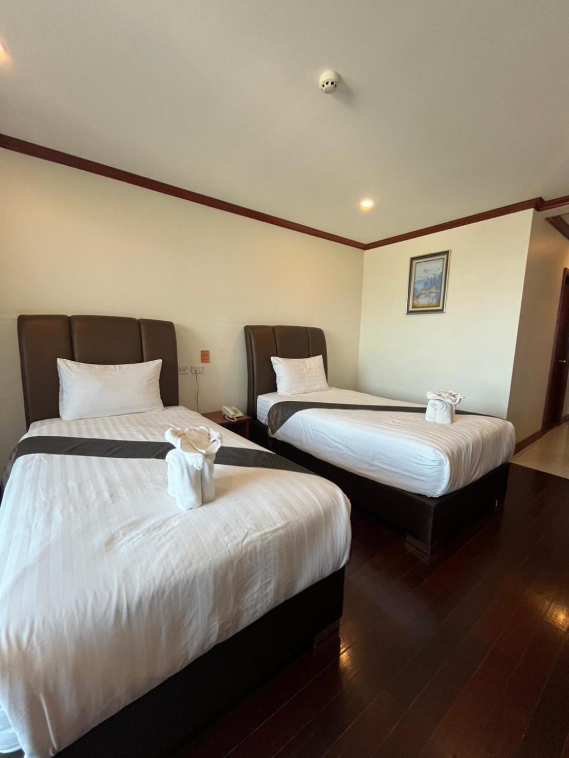 Nakhone Champa Hotel Pakse Buitenkant foto