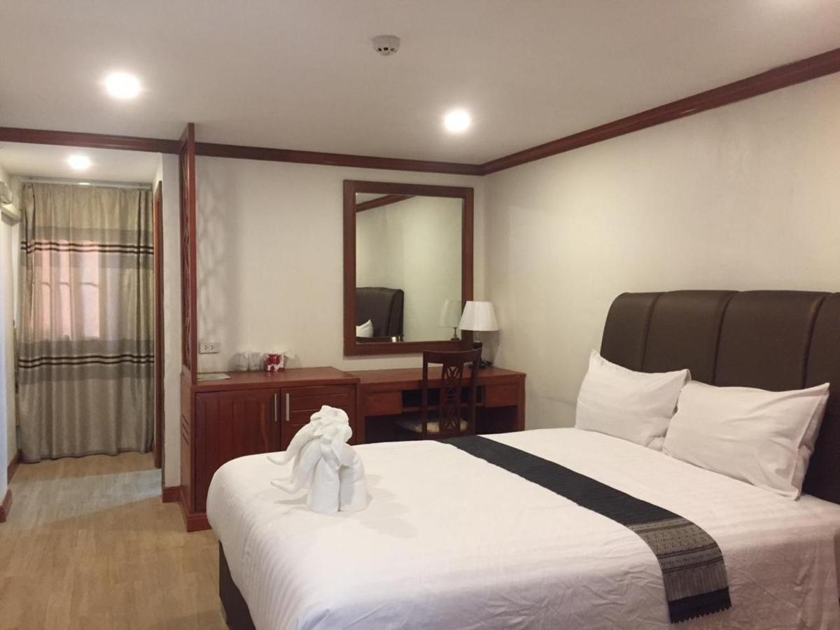 Nakhone Champa Hotel Pakse Buitenkant foto